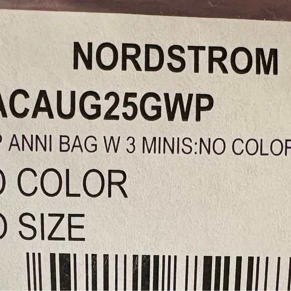 MAC Mini Makeup Set with Cosmetic Bag, NEW! - Picture 14 of 14